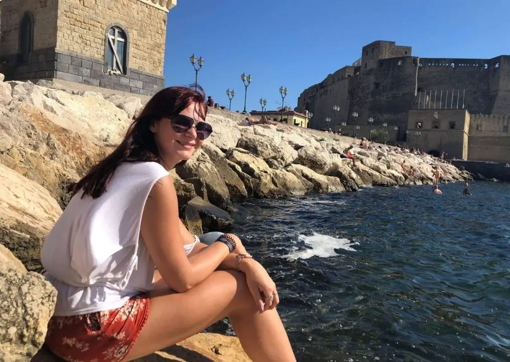 Things to do in Naples Italy - relax by the Castel dell-Ovo