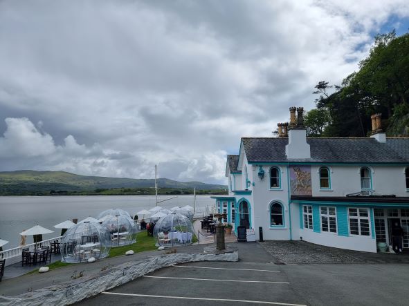 Things to do in portmeirion- hotel portmeirion outdoor terrace