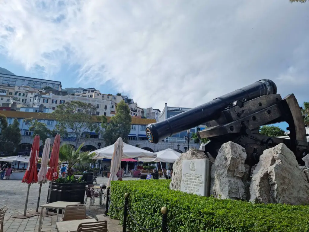 gibraltar travel guide - Casemates Square in the day