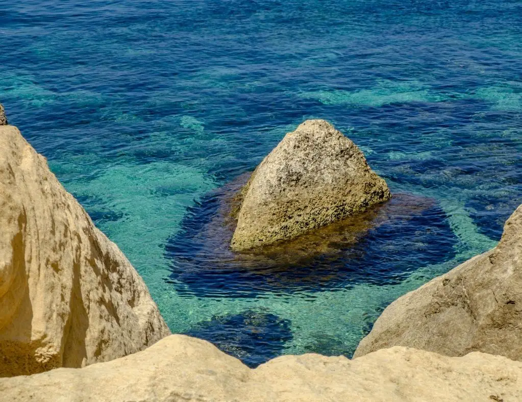 Dahlet Qorrot - Gozo beaches 
