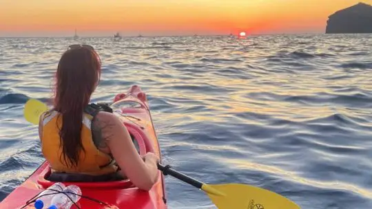 Santorini Sunset Kayak Tour – Unique Kayaking in Greece