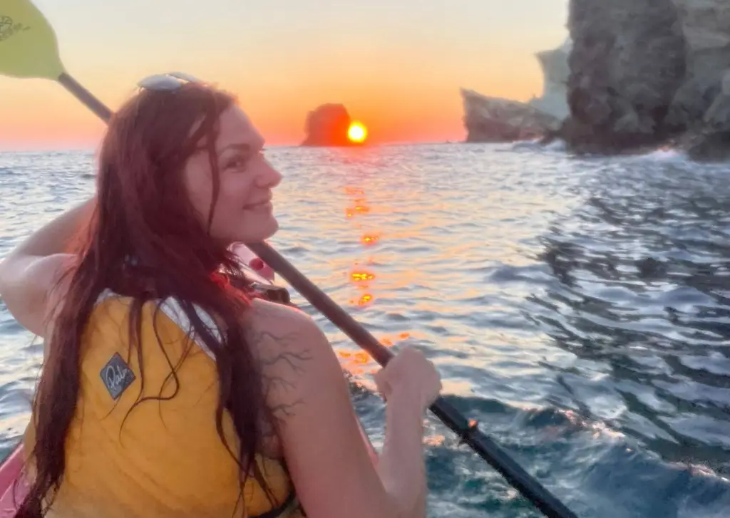 kayak tour in santorini