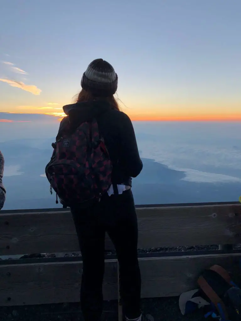 Japan Itinerary 10 days - watching the sunrise from the summit of mount fuji