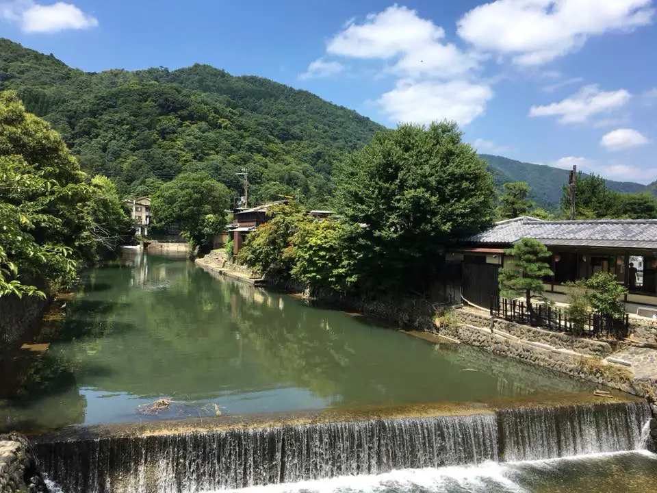 Japan Itinerary 10 days - beautiful waterfall and scenery in Kyoto