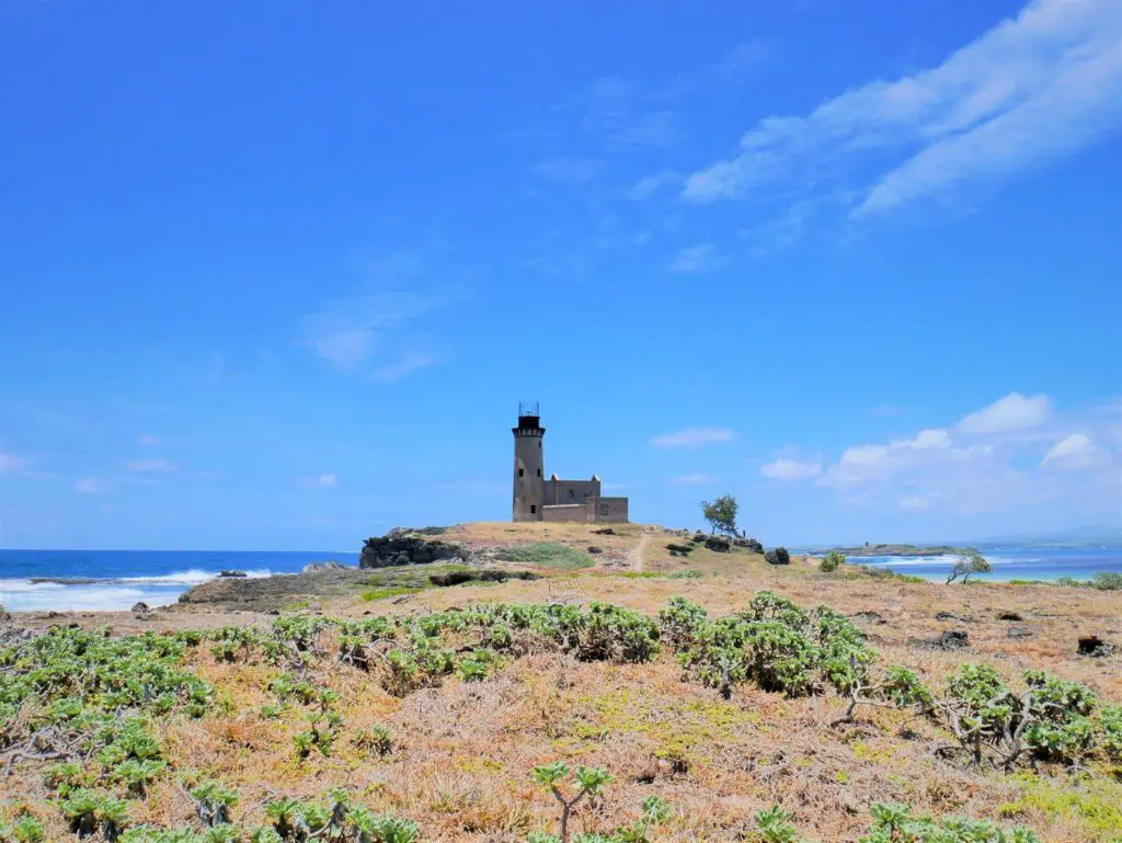 best adventure honeymoon destinations for outdoorsy couples - Ile aux Fouquet abandoned lighthouse 