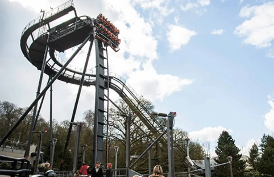 Alton towers vs thorpe park - oblivion vertical drop coaster 