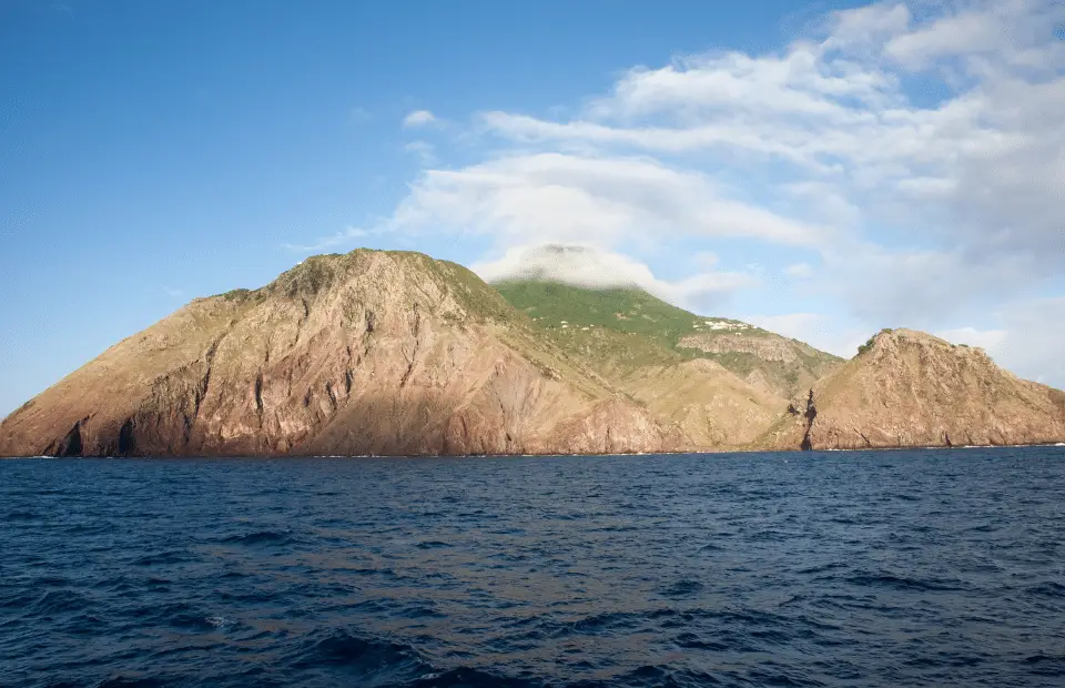 Best caribbean islands for adventure seekers - Saba