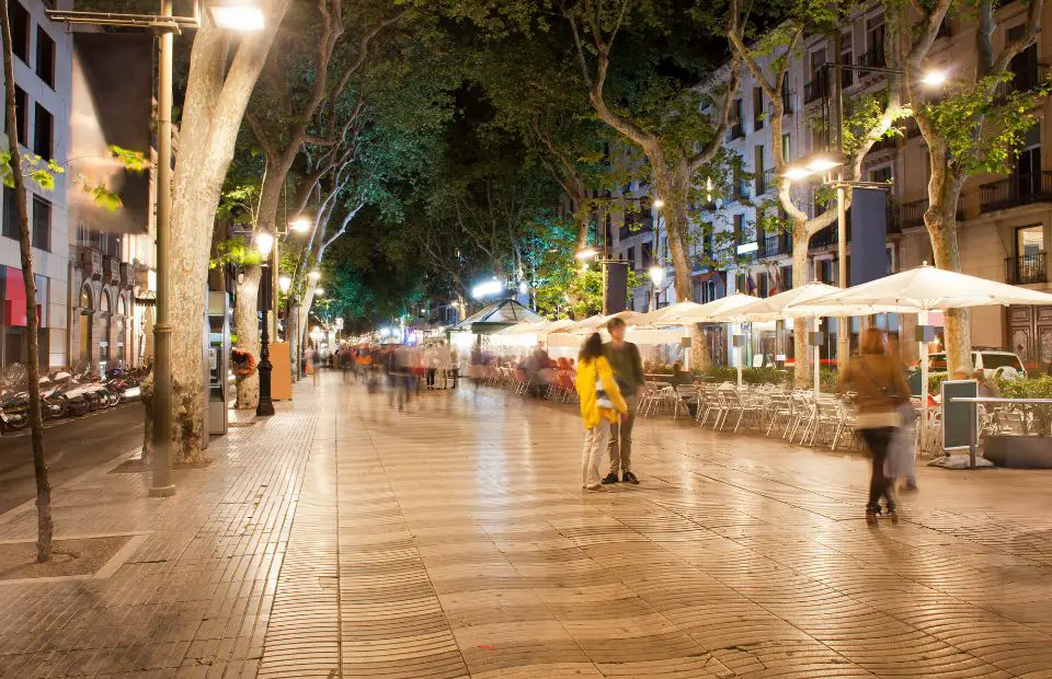 Romantic things to do in Barcelona - La Rambla tapas 
