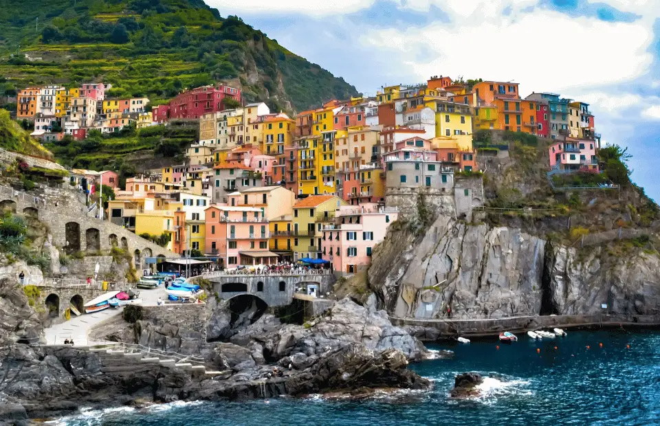 Best places in italy for couples - Cinque Terrra Italy 